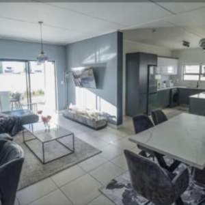 The Huntsman Grande | Curated 3-Bedroom Masterpiece in the Winelands